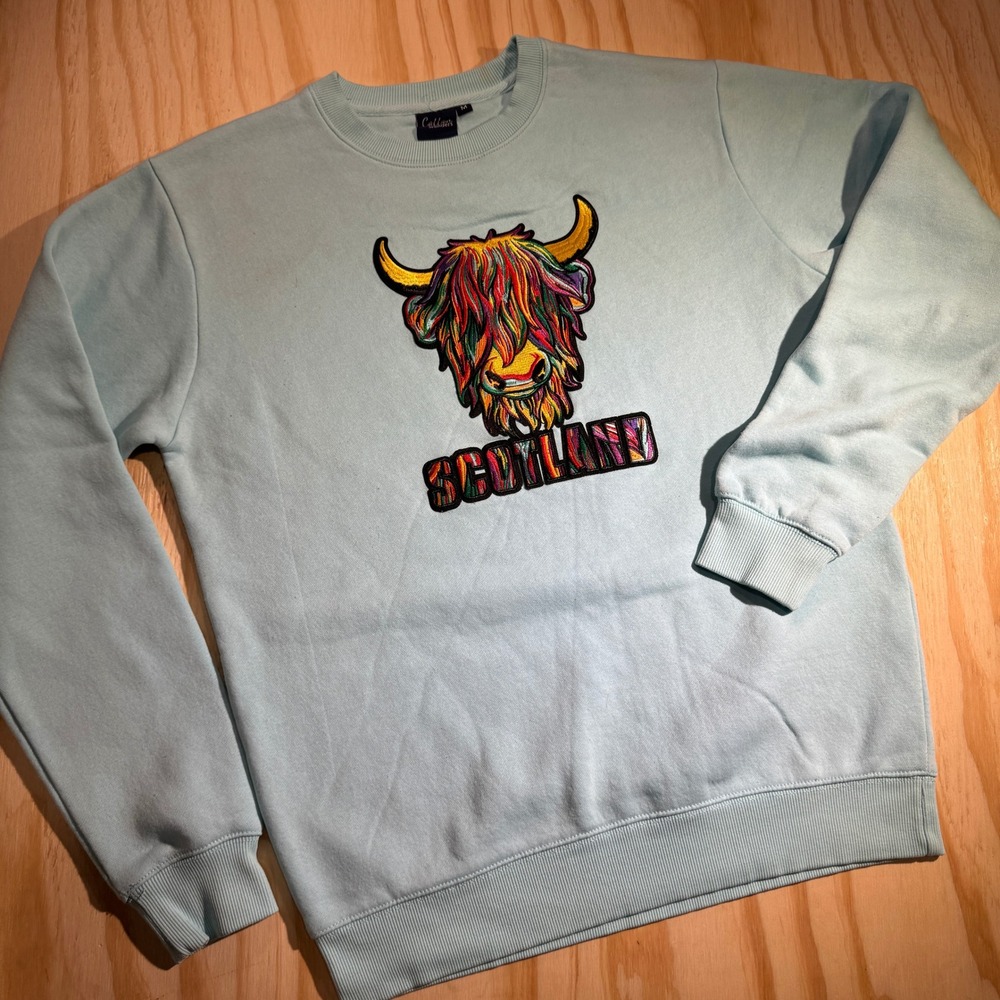 Cotton Wonders Scotland Highland Cow Embroidered Sweatshirt Light Blue Medium